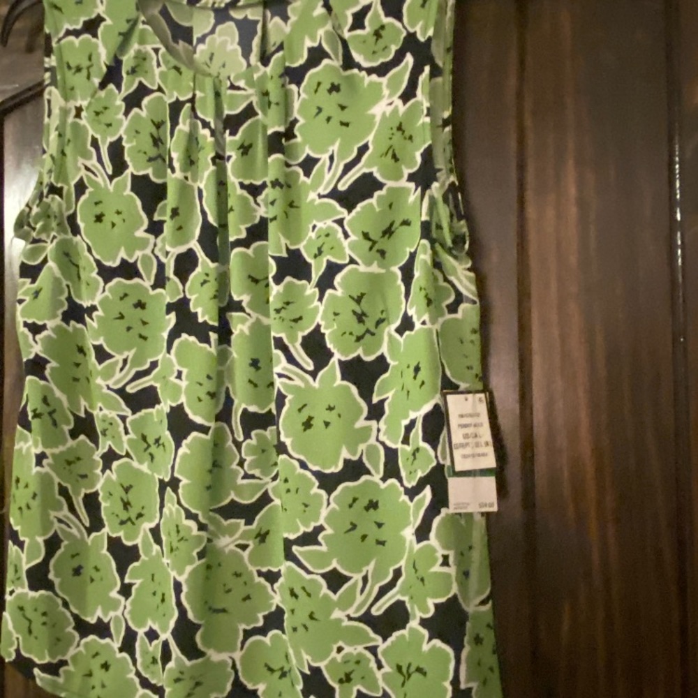 Sleeveless Blouse